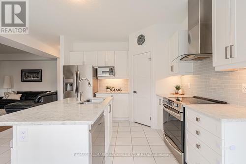 45 Pennell Drive, Barrie (Ardagh), ON - Indoor Photo Showing Kitchen With Stainless Steel Kitchen With Upgraded Kitchen