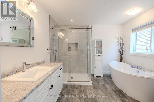 45 Pennell Drive, Barrie (Ardagh), ON - Indoor Photo Showing Bathroom