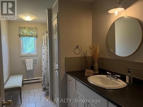 2494 Salem Road, Prince Edward County (Hillier), ON - Indoor Photo Showing Bathroom