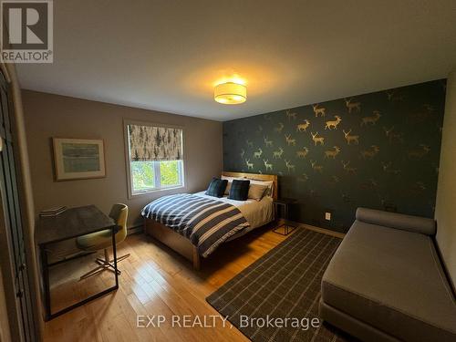 2494 Salem Road, Prince Edward County (Hillier), ON - Indoor Photo Showing Bedroom