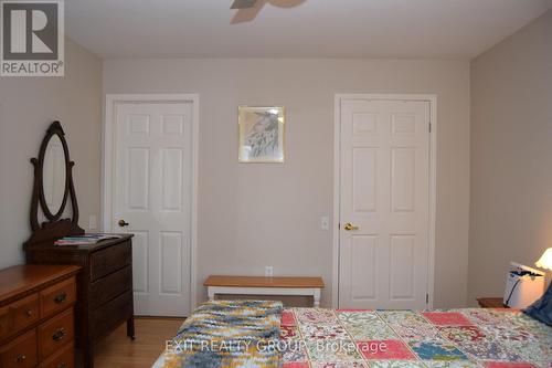 9 Empire Boulevard, Prince Edward County (Wellington), ON - Indoor Photo Showing Bedroom