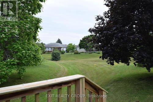 9 Empire Boulevard, Prince Edward County (Wellington), ON - Outdoor