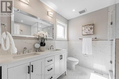 24 Allenvale Avenue, Toronto (Oakwood Village), ON - Indoor Photo Showing Bathroom