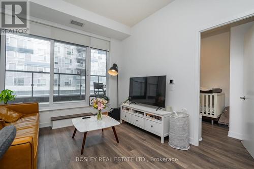 312 - 35 Tubman Avenue, Toronto (Regent Park), ON - Indoor Photo Showing Living Room