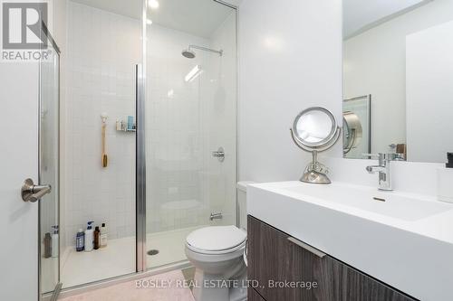 312 - 35 Tubman Avenue, Toronto (Regent Park), ON - Indoor Photo Showing Bathroom