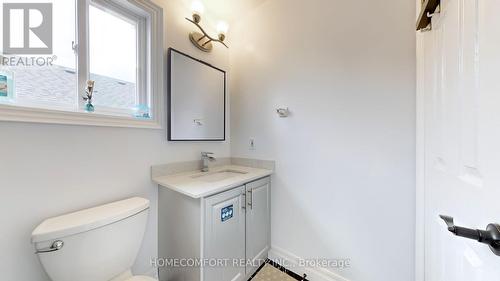 173 Civic Centre Drive, Whitby (Pringle Creek), ON - Indoor Photo Showing Bathroom