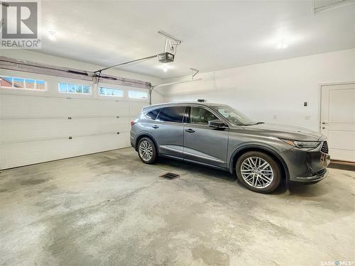 13 Macdonnell Court, Battleford, SK - Indoor Photo Showing Garage