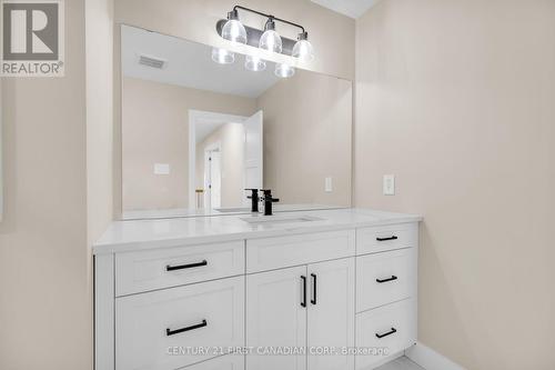 1619 Upper West Avenue, London, ON - Indoor Photo Showing Bathroom