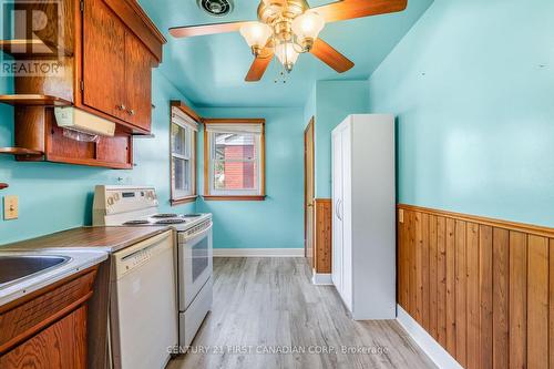 179 Clarke Road S, London, ON - Indoor Photo Showing Kitchen