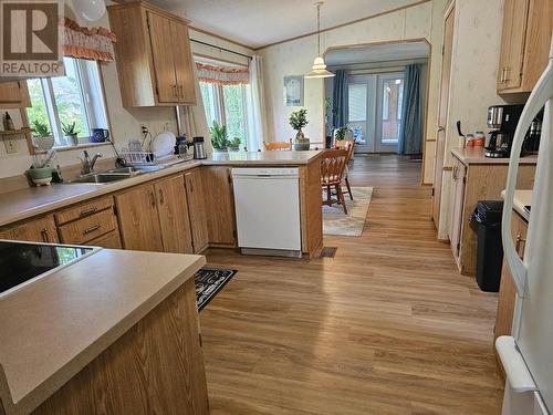 601 Valhalla Road, Nelson, BC - Indoor Photo Showing Kitchen With Double Sink