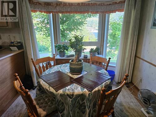 601 Valhalla Road, Nelson, BC - Indoor Photo Showing Dining Room