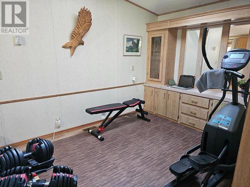 601 Valhalla Road, Nelson, BC - Indoor Photo Showing Gym Room