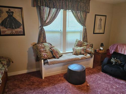 601 Valhalla Road, Nelson, BC - Indoor Photo Showing Other Room