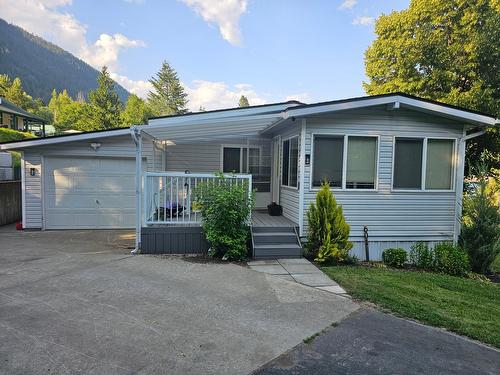 601 Valhalla Road, Nelson, BC - Outdoor