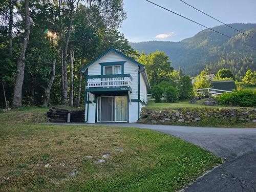 601 Valhalla Road, Nelson, BC - Outdoor