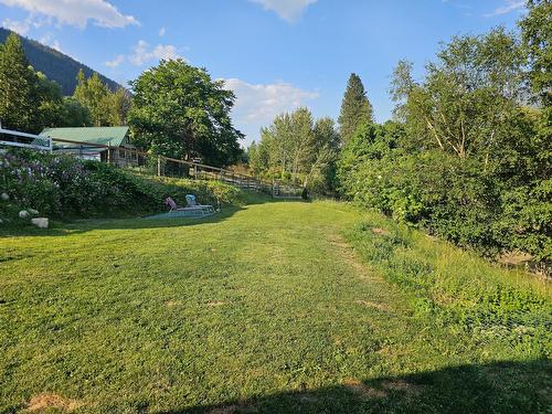 601 Valhalla Road, Nelson, BC - Outdoor