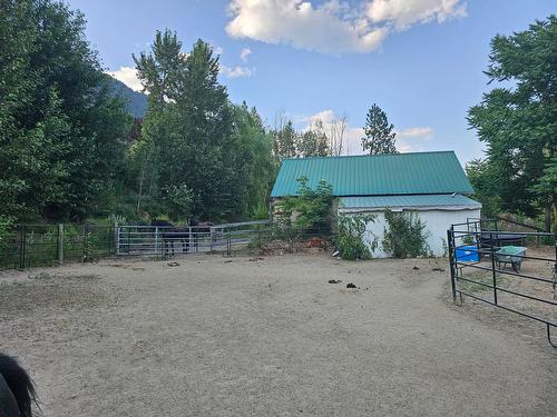 601 Valhalla Road, Nelson, BC - Outdoor