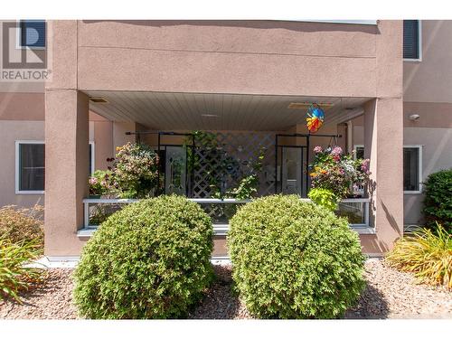 2255 Atkinson Street Unit# 106, Penticton, BC - Outdoor