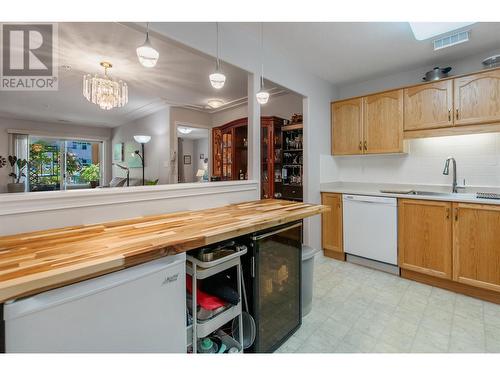 2255 Atkinson Street Unit# 106, Penticton, BC - Indoor Photo Showing Kitchen