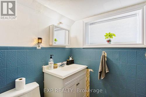 191 Margaret Avenue, Hamilton (Stoney Creek), ON - Indoor Photo Showing Bathroom