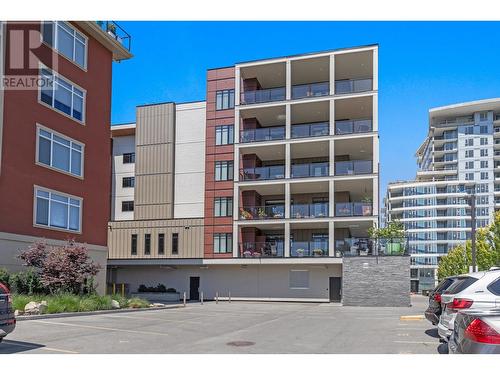 529 Truswell Road Unit# 101, Kelowna, BC - Outdoor With Facade