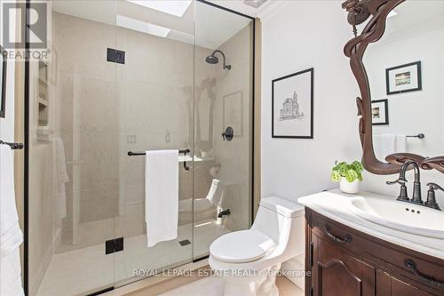 30 Doddington Drive, Toronto (Stonegate-Queensway), ON - Indoor Photo Showing Bathroom