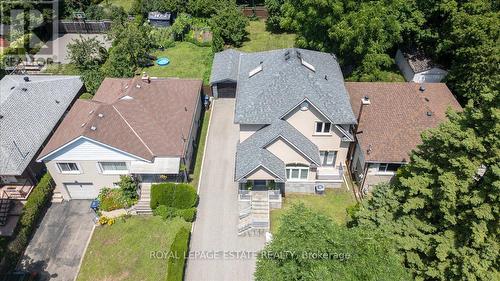 30 Doddington Drive, Toronto (Stonegate-Queensway), ON - Outdoor