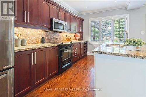 30 Doddington Drive, Toronto (Stonegate-Queensway), ON - Indoor Photo Showing Kitchen