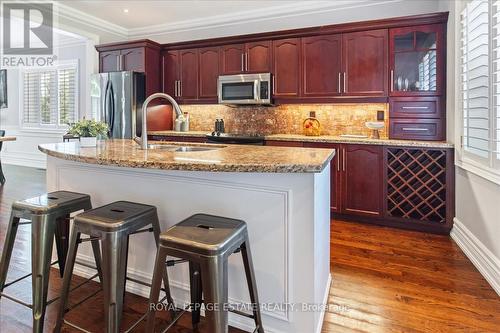 30 Doddington Drive, Toronto (Stonegate-Queensway), ON - Indoor Photo Showing Kitchen With Upgraded Kitchen