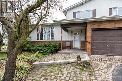 14 Silver Aspen Crescent, Ottawa, ON - Outdoor