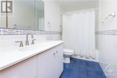 14 Silver Aspen Crescent, Ottawa, ON - Indoor Photo Showing Bathroom