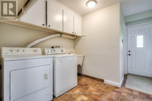 222 Northwood Drive, Toronto (Newtonbrook East), ON - Indoor Photo Showing Laundry Room