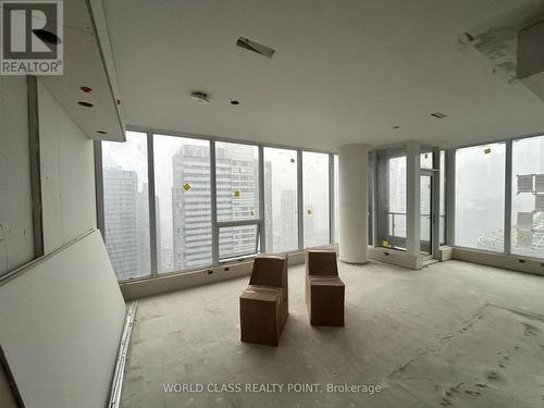 15 Mercer Street, Toronto (Waterfront Communities), ON - Indoor Photo Showing Other Room