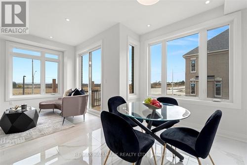 77 Schmeltzer Crescent, Richmond Hill, ON - Indoor Photo Showing Dining Room