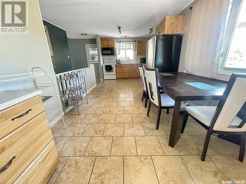 1110 Chaplin Street E, Swift Current, SK - Indoor Photo Showing Dining Room