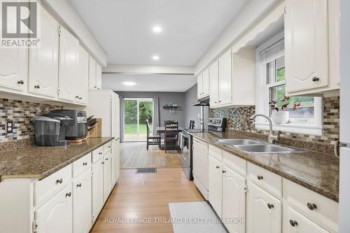 1447 Adelaide Street N, London, ON - Indoor Photo Showing Kitchen With Double Sink