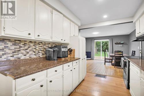 1447 Adelaide Street N, London, ON - Indoor Photo Showing Kitchen