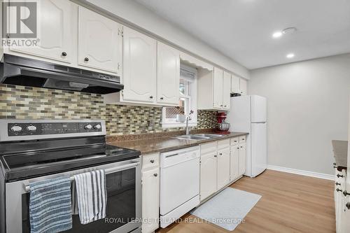 1447 Adelaide Street N, London, ON - Indoor Photo Showing Kitchen With Double Sink