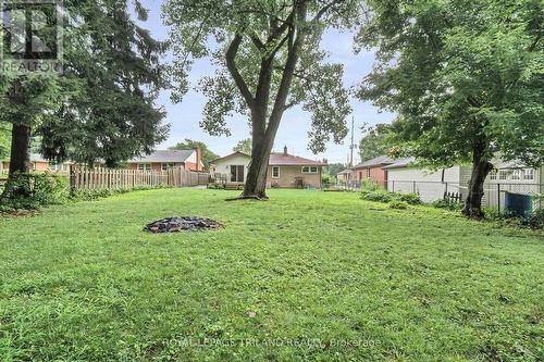 1447 Adelaide Street N, London, ON - Outdoor With Backyard