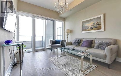 2017 - 30 Shore Breeze Drive, Toronto (Mimico), ON - Indoor Photo Showing Living Room