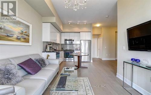 2017 - 30 Shore Breeze Drive, Toronto (Mimico), ON - Indoor Photo Showing Living Room