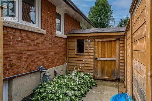 30 Rosewood Avenue, Welland, ON - Outdoor With Exterior