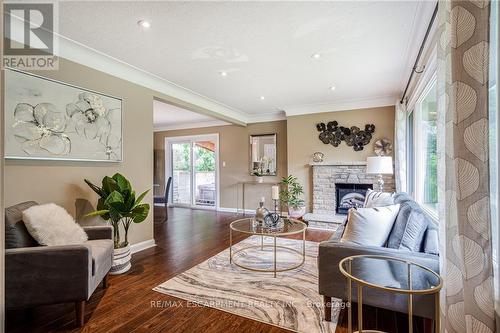 30 Rosewood Avenue, Welland, ON - Indoor Photo Showing Living Room With Fireplace