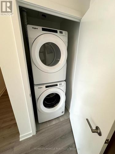 615 - 1440 Clarriage Court, Milton (Ford), ON - Indoor Photo Showing Laundry Room