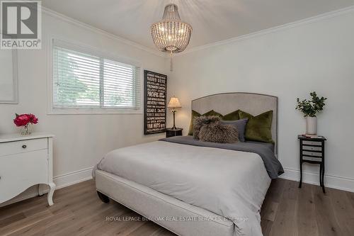 483 Walnut Crescent, Burlington (Roseland), ON - Indoor Photo Showing Bedroom