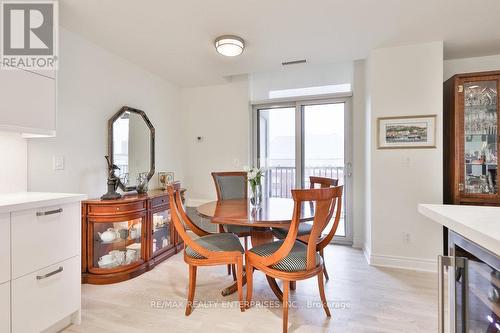 801 - 1477 Lakeshore Road, Burlington (Brant), ON - Indoor Photo Showing Dining Room