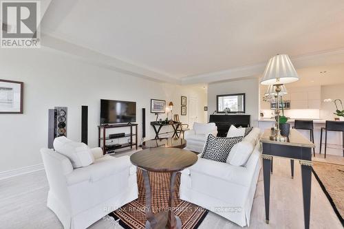 801 - 1477 Lakeshore Road, Burlington (Brant), ON - Indoor Photo Showing Living Room