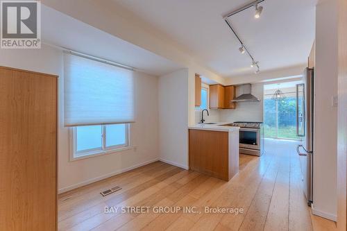 3416 Ingram Road, Mississauga (Erin Mills), ON - Indoor Photo Showing Kitchen