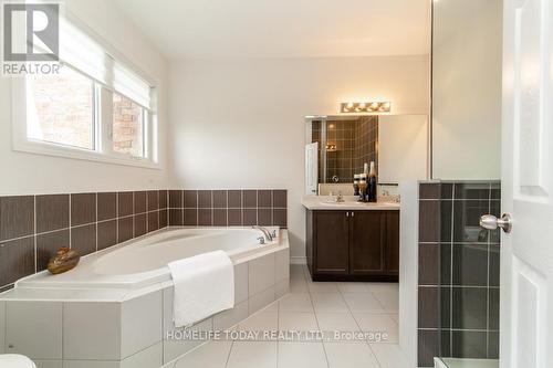 9 Hickling Lane, Ajax (Northwest Ajax), ON - Indoor Photo Showing Bathroom