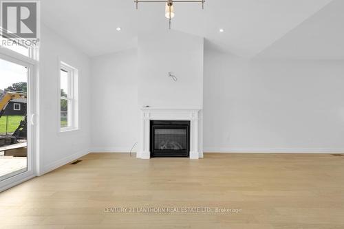 69 Seymour Street W, Centre Hastings, ON - Indoor With Fireplace